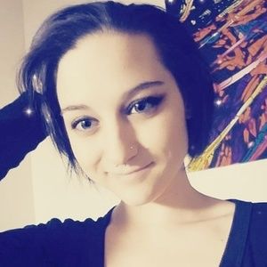 Meet your Posher, Madeline